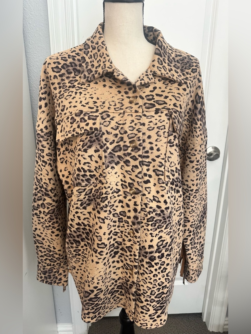 Leopard Print Button-Front Jean Jacket - Tan/Black